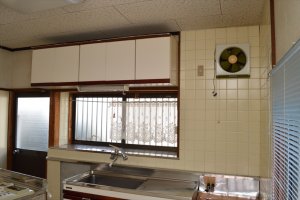 倉敷市 福田公園付近 W邸　外壁塗装・壁紙・床の張替・バスルーム改修他